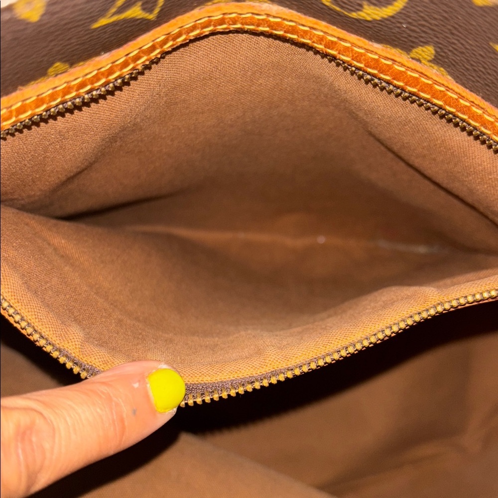 Louis Vuitton Shopping Sac Monogram Tote - Picture 4 of 13